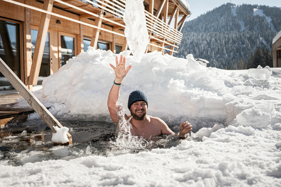 Faszination Kälte mit Hotelier Marc Traubel beim Eisbaden