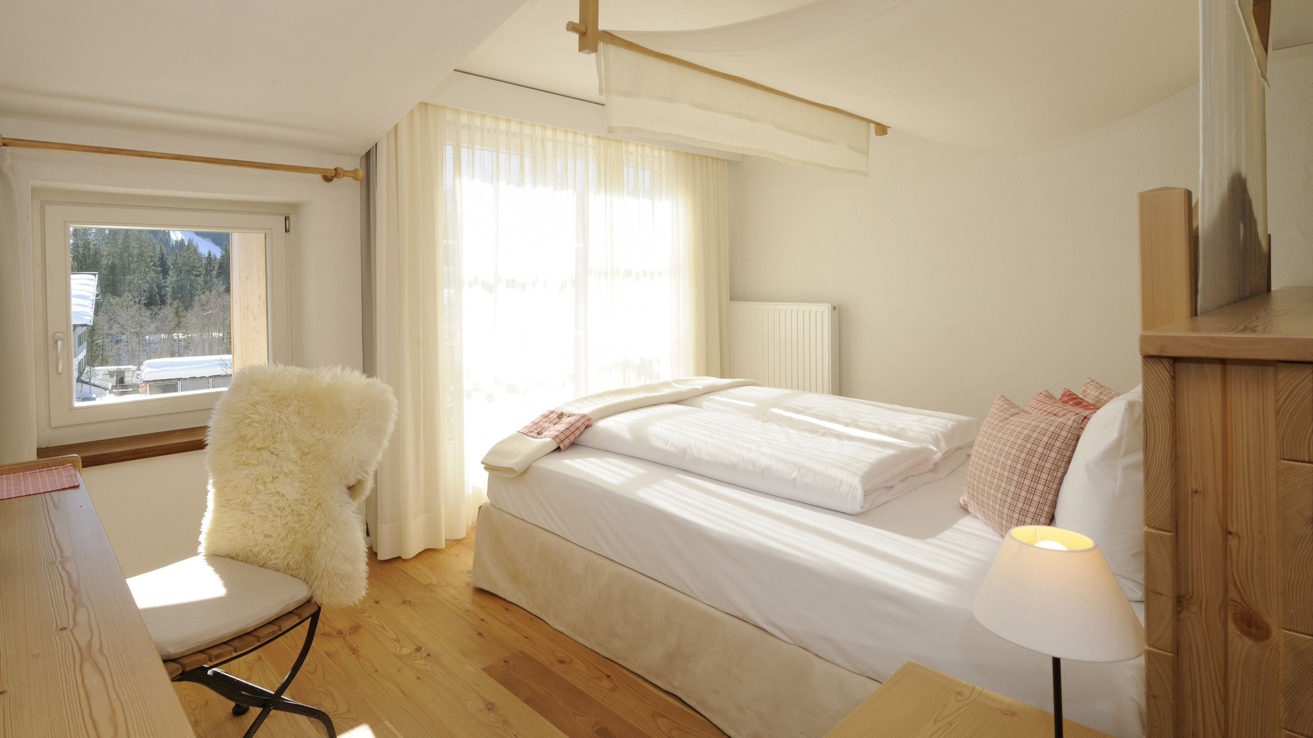 Zimmer mit Bergblick und privatem Dampfbad für mehr Wellnessurlaub im Allgäu