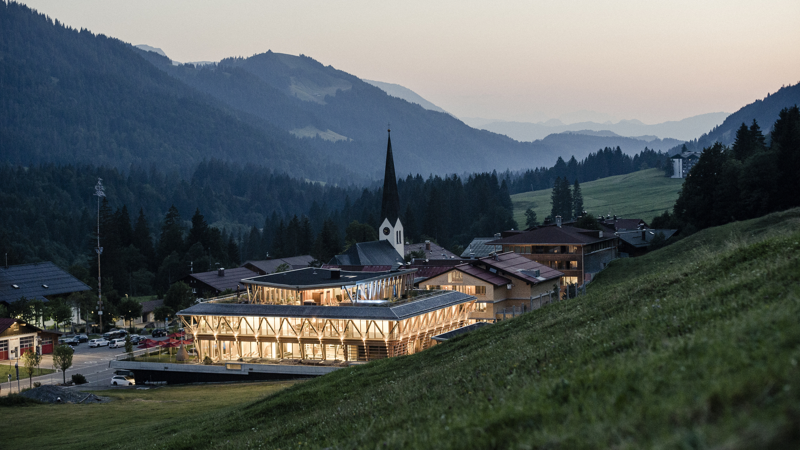 Das Berghotel HUBERTUS Mountain Refugio inmitten von Balderschwang
