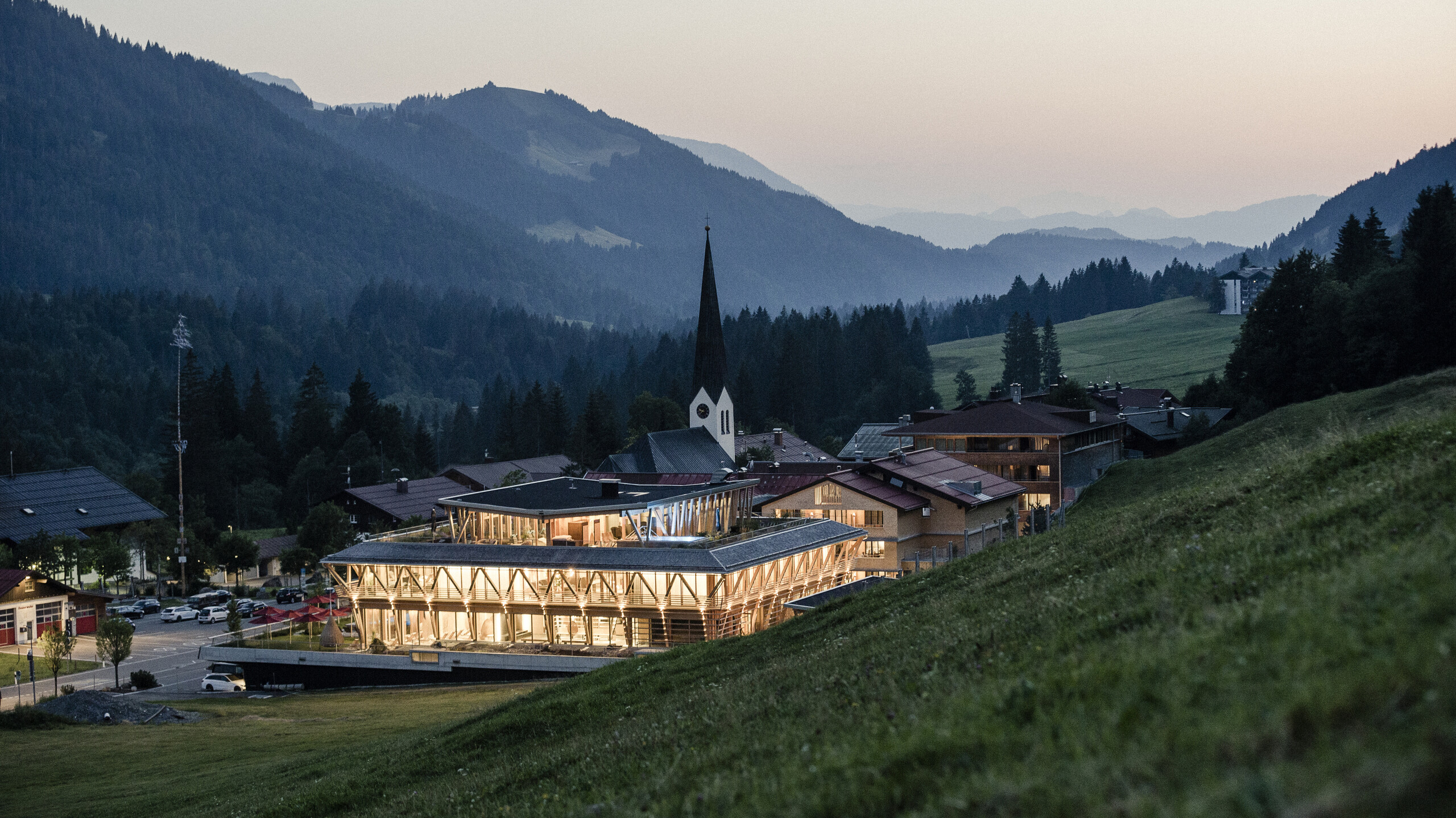 Das Berghotel HUBERTUS Mountain Refugio inmitten von Balderschwang